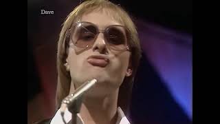Steve Harley &amp; Cockney Rebel  - Here Comes The Sun (Beatles cover) HD remastered