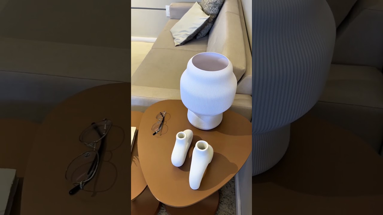 Thumbnail do vídeo - Mesa de Apoio Bel Alta - Terracota