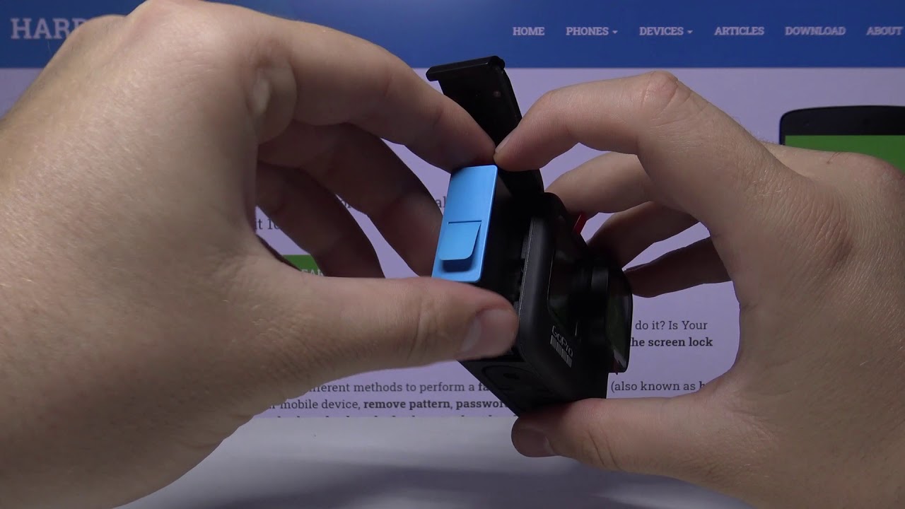 GoPro Hero 9 - How to Insert Battery