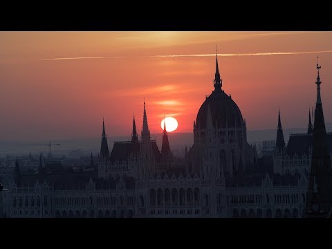 Bakos Atti - Pesti Este ( feat. T. Danny ) [OFFICIAL MUSIC VIDEO]