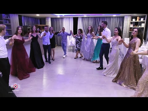 Maturantet e "djegin" me valle popullore mbremjen e matures | MATURA 2020, GOSE |