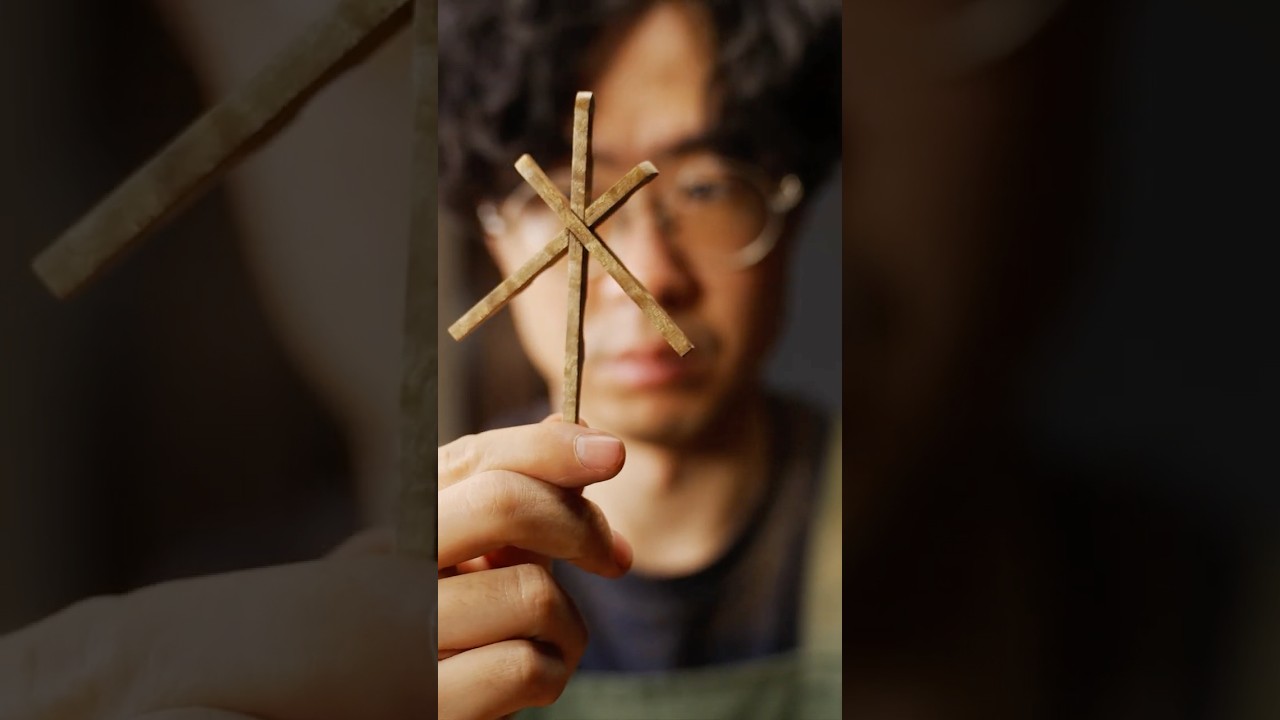 Ingenious chinese traditional mortise-tenon dougong structure.#woodcarving #dougong #hairpins