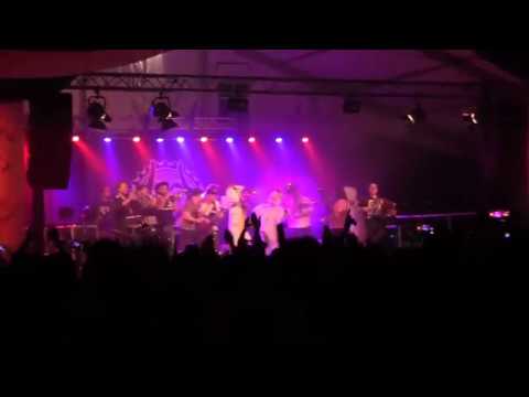 Fäaschtbänkler & LaBrassBanda - Ein Leben lang - Brass Wiesn 2018