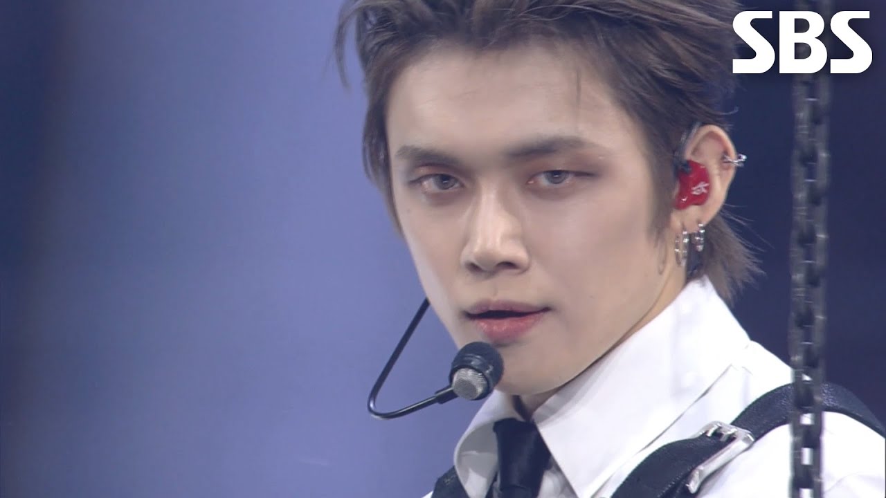 투모로우바이투게더 - Upside Down Kiss + Danger♬