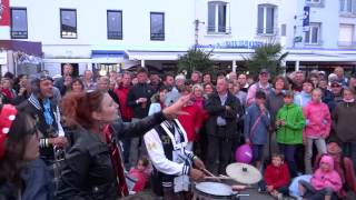 Fanfare des Kadors - Fessons la moule - Tonnerres de Brest 2012