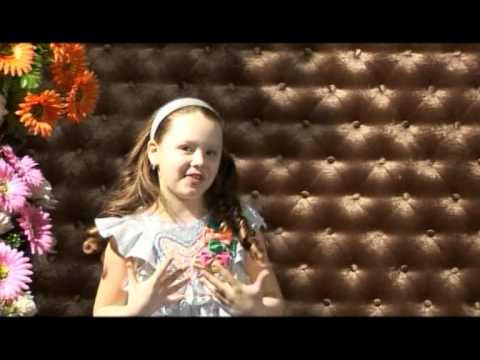 Madalina Antoci la LOLLI POPS.,,Totui roz..