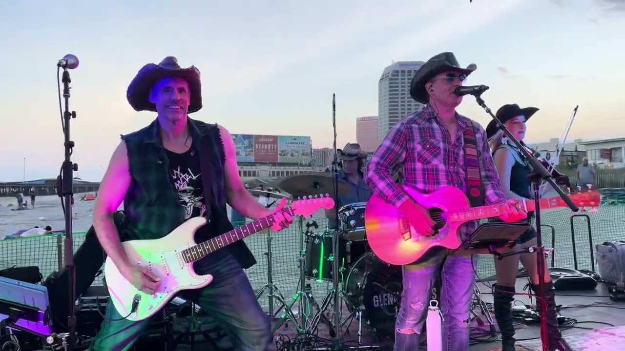 Promotional video thumbnail 1 for Glenn Roberts 'Cranked Up' Country