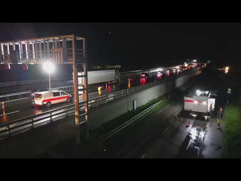 Winterthur ZH: Mann über Leitplanke geschleudert