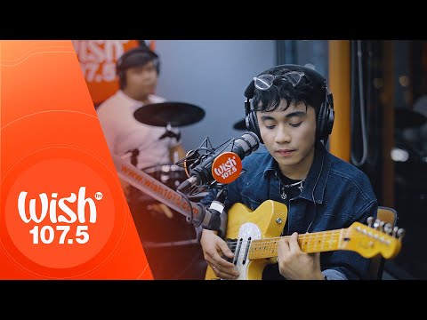 Noah Alejandre performs "Entablado" LIVE on Wish 107.5 Bus