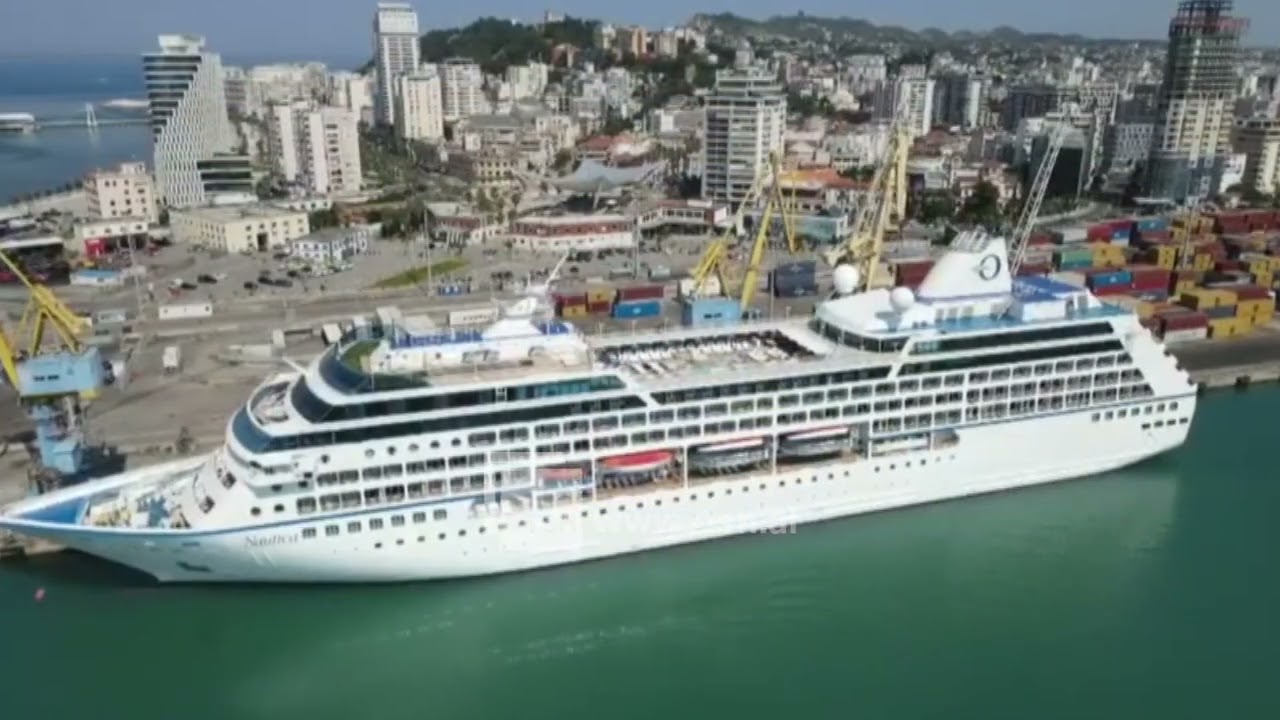 Anija kroçierë “Nautica” mbërrin në Portin e Durrësit me 665 turistë në bord