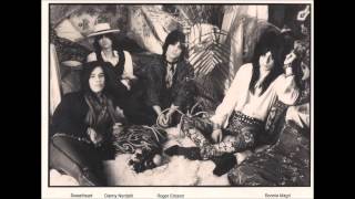 THE THROBS - It's Not The End Of The World