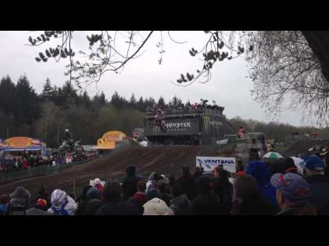 Jeffrey Herlings overtaking Tommy Searle @ Valkenswaard GP