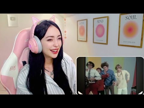 FIRST TIME REACTING to The Monkees - Daydream Believer (Official Music Video)
