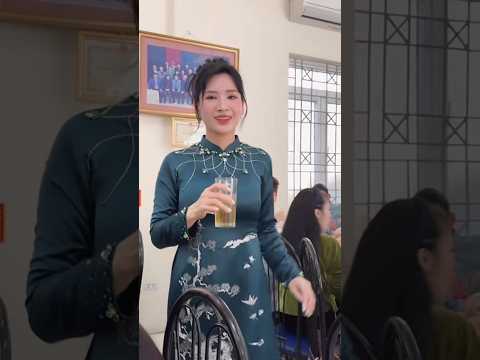 Mẹ cô dâu sao trẻ thế này