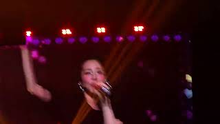 Kiss - Dara solo - 2NE1 ASIA TOUR [WELCOME BACK] IN HO CHI MINH - 20250215 Day 1