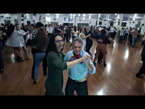 No Valdir Trentin clube do Vovô em Chopinzinho Paraná(com marcos e margarida)
