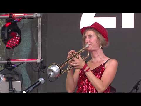 2FOUR2 Live @Cologne Pride 2019 – SWEET DREAMS