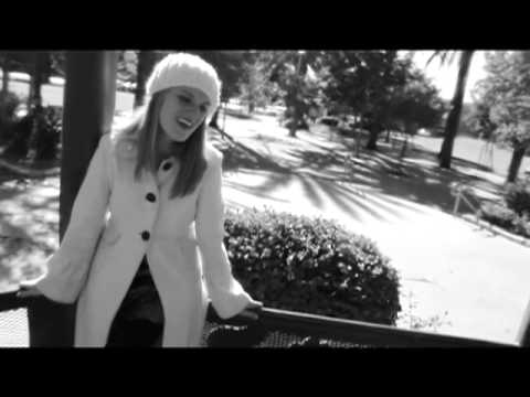 Jessica Mellott - Christmas in Love
