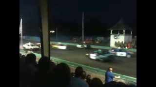 preview picture of video 'Figure 8 race at Trumansburg Fair'