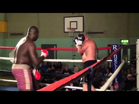 Nak Muay 3 - Roland Ugon Vs Andy Geer