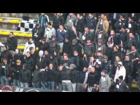 Bari   Ascoli 0 1 tifosi marchigiani e baresi HD 26 01 2013