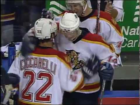 Oleg Kvasha helps Dino Ciccarelli to score his 606 career NHL goal (1998)