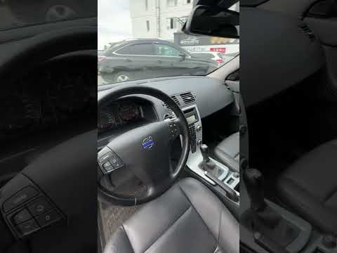 фото volvo v50 i рестайлинг 0