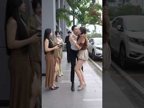 best friends (part 2)#love #trinhhyy #dance #couple #comedy #wedding #shortvideo #funny #short