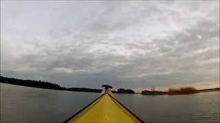preview picture of video 'Kayaking in my Perception Essence 17 meeting a few cranes'