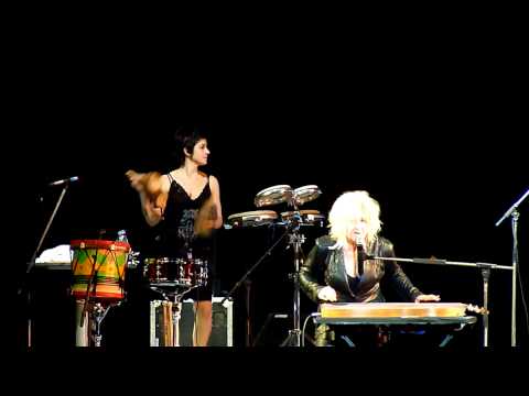 Cyndi Lauper em Recife 19/02/2011