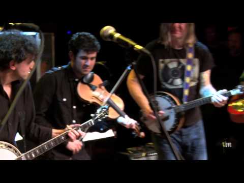 eTown Finale with The Deadly Gentlemen & Danny Barnes - Crow Black Chicken (eTown webisode #620)