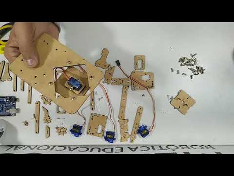 Montagem do braço robótico em MDF - 1 de 2