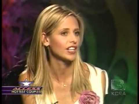 download lagu mp3 mp4 Sarah Michelle Gellar E Freddie Prinze Jr 2013, download lagu Sarah Michelle Gellar E Freddie Prinze Jr 2013 gratis, unduh video klip Sarah Michelle Gellar E Freddie Prinze Jr 2013