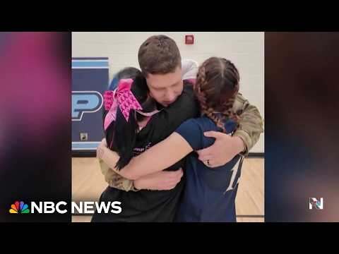 Four girls get emotional homecoming surprise from military dad