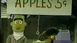 Classic Sesame Street - Ernie&#39;s apple stand