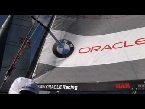 RC44 - BMW ORACLE / Artemis Crash