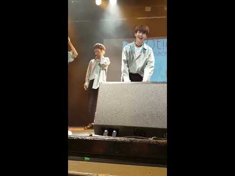 180923 업텐션 (UP10TION) - Xiao's aegyo time | London, England