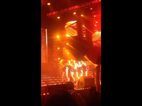 121013 KCON G.NA 2HOT cut