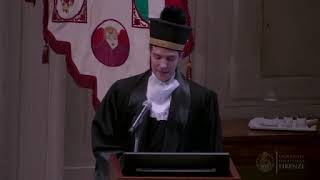 Roberto Bolle parla dei genitori e si commuove alla cerimonia per la laurea "honoris causa"