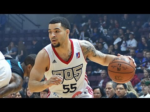 Fred VanVleet Scores 20 Points in Raptors 905 Debut