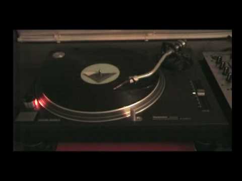 GREAT STUFF - TRICK & KUBIC - DOGGIE DANCE EP - TRIP (CLUB MIX) # +- 0