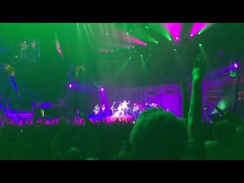 Twenty One Pilots cover House of Pain - Jump Around