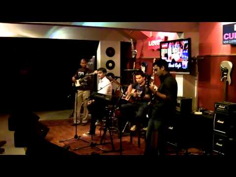 Pride & Joy Live cover by Charlie Brown Town in Levi's BRC All Stars Open Mic Night (Apr 9,2011)
