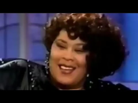 Martha Wash Does Her Iconic "Everybody Dance Now"  On The Aresnio Hall Show 