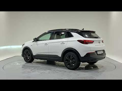 Opel Grandland SPORT 1.2 130PS-PET- 130PS-PET-6SP - Image 2