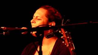Bec Lavelle - My heart is like a river (live)