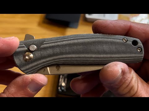 Unboxing a special Knife Center exclusive Button Lock Kiser Gemini in CPM-4V linen Micarta.