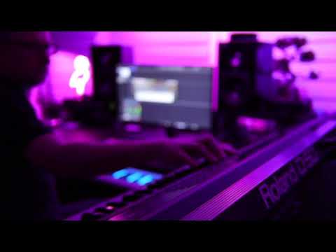 Making Synthwave presets for u-he Diva.
