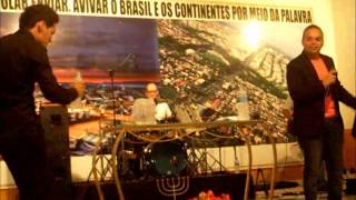 EDERSON E DANIEL CANTANDO AO VIVO COM BANDA MUSICA ESTOU SEGURO