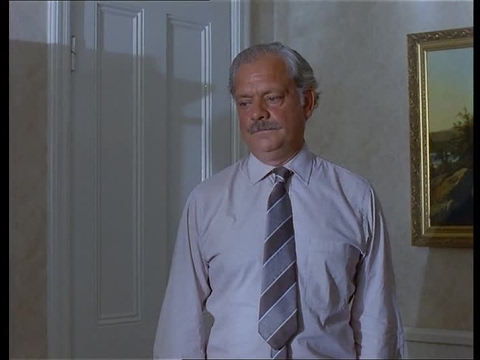 Frost 04 E4  Fun times for swingers